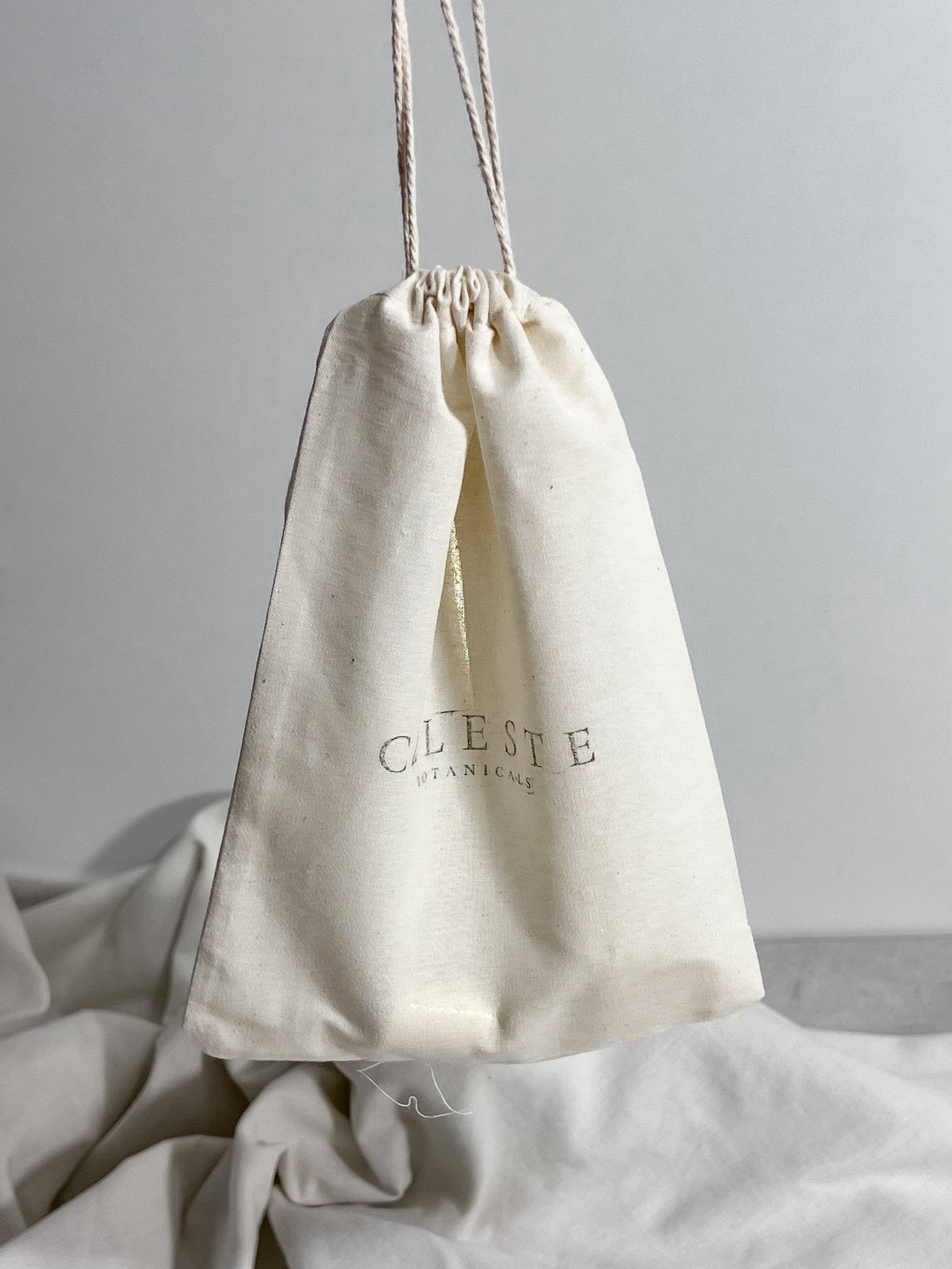 Kit Soin des Bougies – Coupe - mèche & Éteignoir dorés - Céleste Botanicals - Accessoires